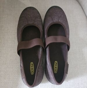 Brown Keen Flats, NWOT